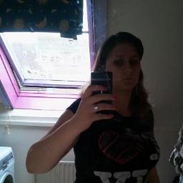 1.81 lang bruin haar bruine ogen style van alles 
me beste @vak129  in love