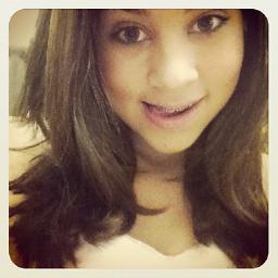 Ariana , 11 aninhos , Muito ciumenta , Fofa ,Feia , Divertida , Louca :33 Quer saber mais ? #Follow Me ;)