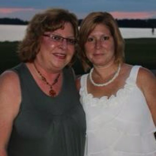 danettedbrown's profile picture. 