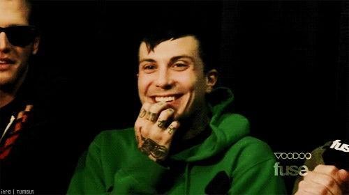 #SPN  #MCR  #30STM #RAMMSTEIN #TDG  #ТБВ #Nirvana #RHCP #OOMPH! #PapaRoach  Im not really sure who i am,but i love reading books.
