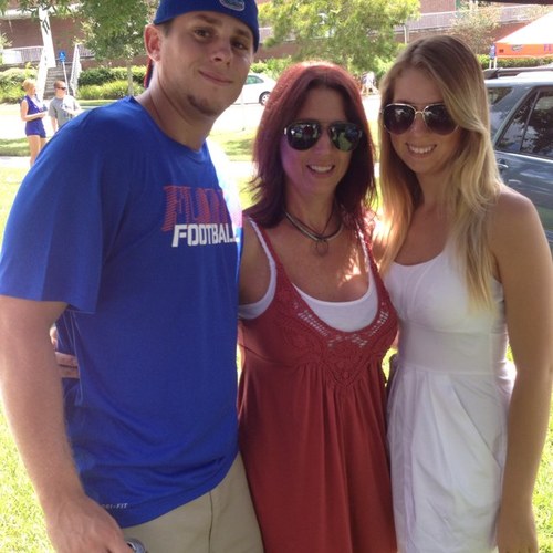 HGskinspa's profile picture. 