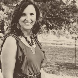 wife, mom, friend, and an ever creating kind of girl! From my stationery line to sewing projects to cooking. I LOVE making things. :)