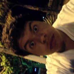 Sou o @itsfelipepqsim também, bem vindo ao meu twitter! Sigo de volta, nem precisa pedir, que eu olho os seguidores e sigo! u_u sou o que tu pode querer.. (: