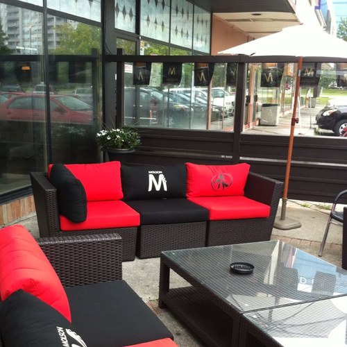 thefox_rh's profile picture. 