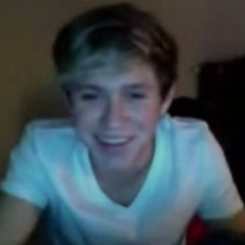 I LOVE NIALL JAMES HORAN!! that is all goodbye...