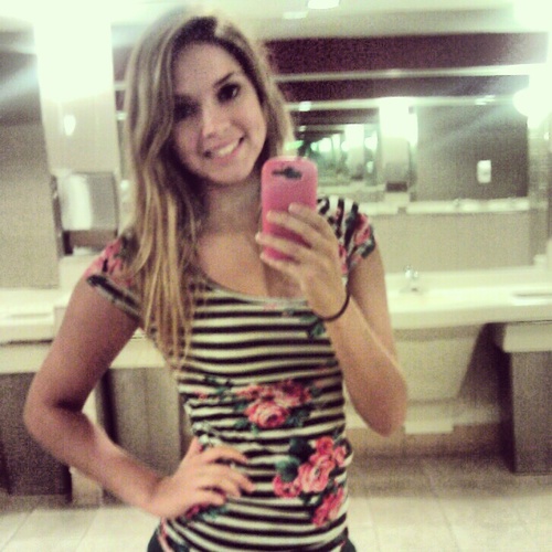 MalorieCostello's profile picture. Its not all about partying, i just have fun! :D