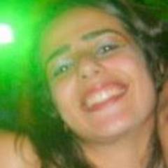 lidibechara's profile picture. Seu esconderijo não é impermeável. A vida penetra em tudo. (Ingmar Bergman)