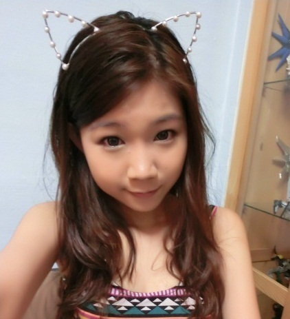 L0VEC0DE's profile picture. Vivian here... I've nothing much to say... :)