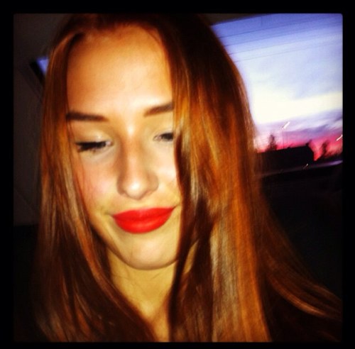 JulieTollefsen's profile picture. 