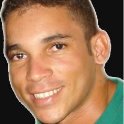 DEUS,Locução,Fã da Banda KARISMA e do DENNIS NOGUEIRA.add http://t.co/4T6VNmQa