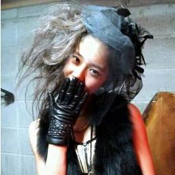 Hello Krystalized ;) 
Hi ㅋㅋ
I'm Krystal Jung a.k.a Soo Jung ! i know that you know me already so
i don't need a long Information about my-self XOXO