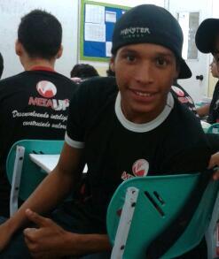 Heey menino lindo , pagodeiro e jogador de futsal ... eu te amo muito melhor amigo ♥ , obrigado por todos os teus sorrisos , por você existir / @LSouza_s2 *-*