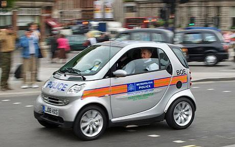 offers a fast and friendly service, saving you time and money. We never refuse any Smart Car that is offered to us. We take any model, old or new: