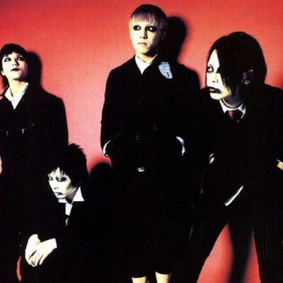 Mucc 歌詞bot もし僕が眠っても 教室の机に花は 置かないでください 悲しさの演出はいらないから 遺書 Mucc 歌詞bot もし僕が眠っても 教室の机に花は 置かないでください 悲しさの演出はいらないから 遺書