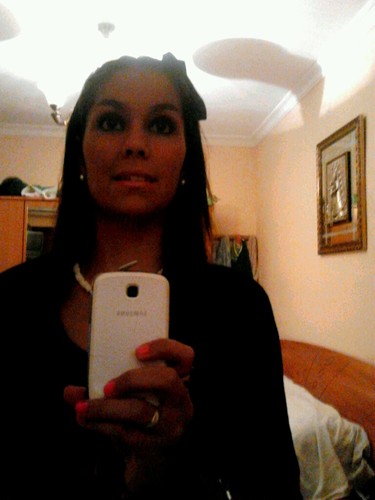 Stefaniiaromero's profile picture. Siente que la vida es un globo en el que puedas vivir ! Chica de 16 años estudiante en ESO, Bétiica hasta la muerte y por supuesto Pastoreña :) Soolo ELLAS :33