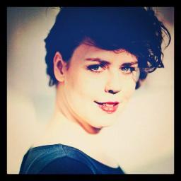 vanhollandop2's profile picture. Elke vrijdagavond van 23.00 tot 01.00 uur: Van Holland met Miranda van Holland op Radio 2.