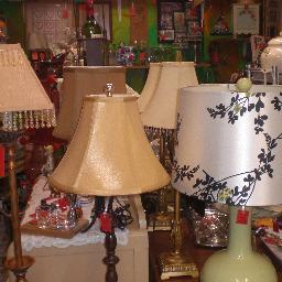 Cute little consignment & resale shop with every thing under the sun! From furniture to jewelery you name we got it! Buy, sell, consign!