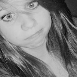 “Ela sonhava com o paraíso, toda vez que fechava os olhos.”
— Coldplay.