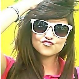 Quem sempr& teve FÉ nunca precisou de $orte ;)
Ousadia pra vencer & alegria pra viver :p