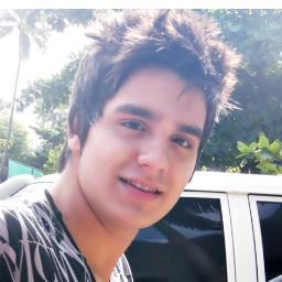 Sabe quando tudo acontece derrepente e sem explicação ? Foi assim o meu amor por você @luansantana Te Vivo ♥