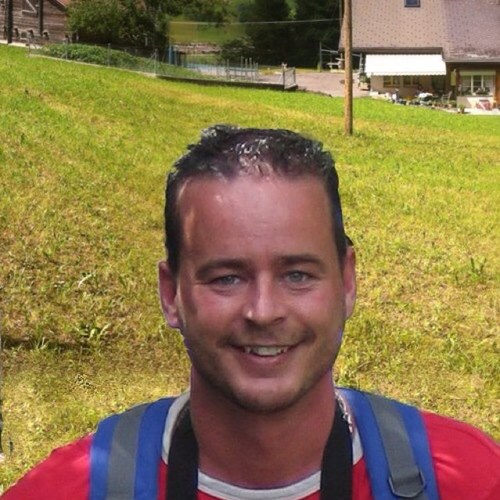 Geschäftführer der Firma HEIROSOFT INTERNET SERVICE GmbH in Lachen seit 1997. IT-Support / WLAN / Hosting.