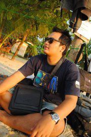 Tak perlu jadi orang lain.. 
#TanteLovers
