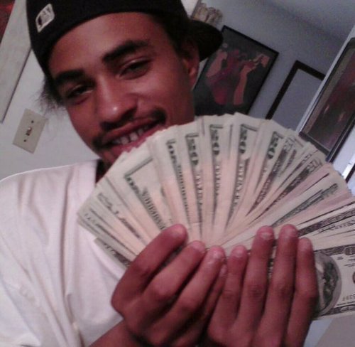 Live the life of a boss taken watever I feel is mines