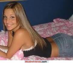 xXBayleBooXx's profile picture. Love to go out and eat with family, like to read and search the web in my free time. Not sure about anything else.