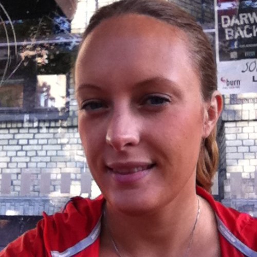 Tvåbarnsmamma som bloggar om träning, kost och hälsa. Mål 2016 är Sthlm Marathon och Jönköping Halvironman. IK NocOut.se