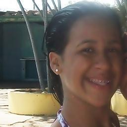 Muitas vezes encontramos o nosso destino por caminhos que enveredamos para o evitar.
ser feliz em primeiro lugar :)