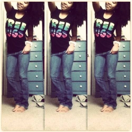 Hiiii ;3 Well Im Taken❤ Yeaa I Love Him My Husband My Life Would Be Different If He Wasnt Here
InstaG: @takenbytyjaun_xx3