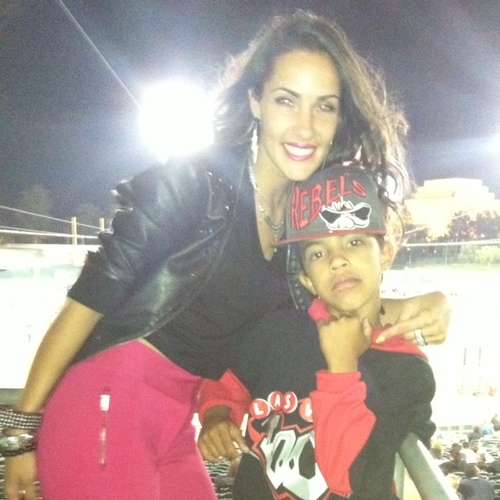 RachelofLINZEL's profile picture. Fashion Designer & Proud Mother. CEO & Designer of LINZEL COUTURE.Creating Art Through Fashion~LINZEL Instagram: RachelofLINZEL