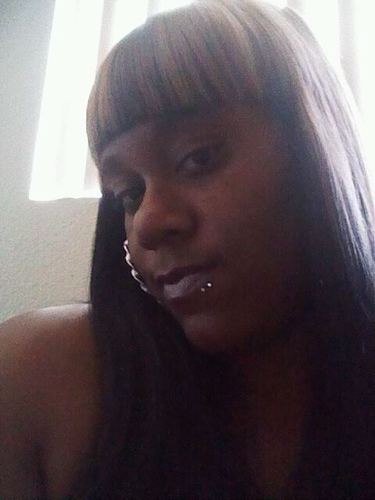 ShanekaSimply's profile picture. 