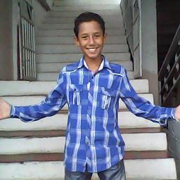 MUSICO; GUITARRISTA..........................
               BATERISTA...............................