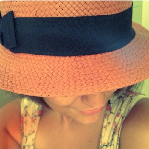 RedVelvet011's profile picture. 