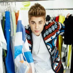 nao importah o que os outros dizem 
pois serei BELIEBER sempre 
eh nada nesse mundo vai mudar iss 
*BIEBER MANIA*