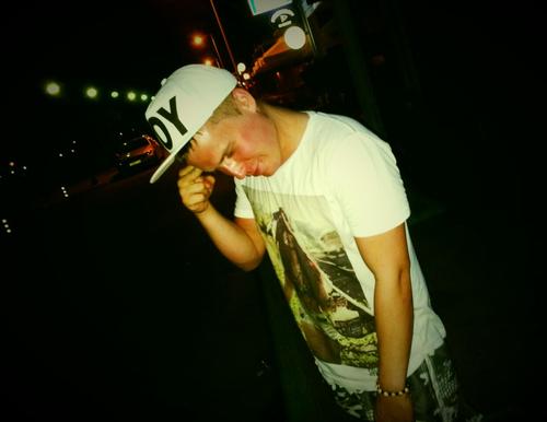 vinnyhoare's profile picture. 