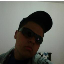 Sou uma pessoa legal e gosto de fazer novas amizades é conhecer novas coisas . AMIZADE SEMPRE !