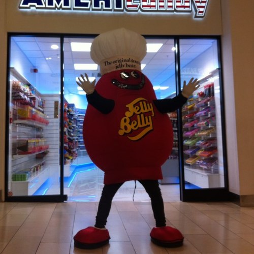 Retailing all your favourite American sodas, groceries, cereals and candy  . . . https://t.co/Q1f43O7nyu
