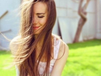 i'm an anon.
brunettes rule the world ! ♥
brown hair don't care