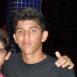 sua felicidade não tem nada a ver com aprovação das outras pessoas , por isso viva sua vida ache a pessoa certa e os outros q se fodão ' Kurt C.