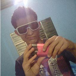 irmão dá @aLoiraDaBandasz *-* best da @susudomanga mais bruxo do @Apenas_O_Jean ee namors da linda da @ary_silva_ ♥