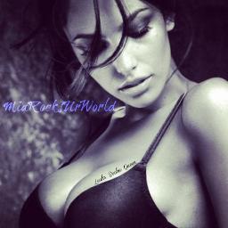 MiaRocksUrWorld's profile picture. :::10/18/11::: My Life Completely changed. @BitterBitchLeah is my sunshine. She is my silver lining.♥She will be there when the clouds appear ♥ #LeesBoobieQueen