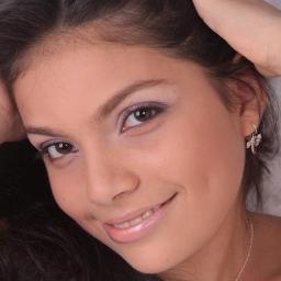 laurabusigo's profile picture. 