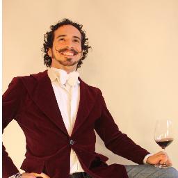 Modest and a sexy beast. Sommelier to @CharliesBurgers.