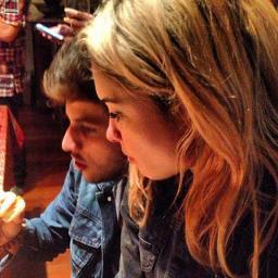 Meu sorriso se abre quando olho pra voces .. meu coração despara quando escuto seu noome .. amoo voces | @Lua_Blanco @ChayLeao.