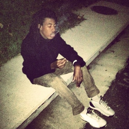 Rip #VonnyVon/ #Luxpack rookie MC http://t.co/hz3o4jSd | http://t.co/u0HwLWaW
