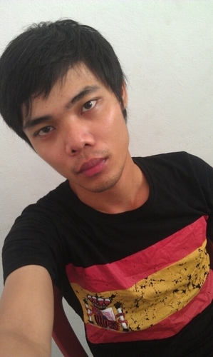 Apcom12's profile picture. 