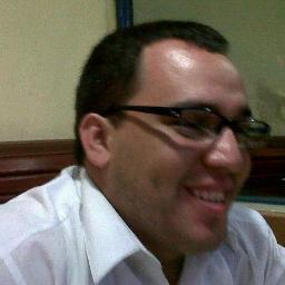 soy un chico comun y corriente soy amiguero y me gusta estar con las personas que mas quiero y amo