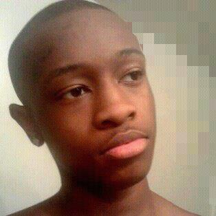 Tha Name is Deiondre;17Teen; Junior; yess ninja , My sister is @iikissbothsetss & follow us n we will follow u